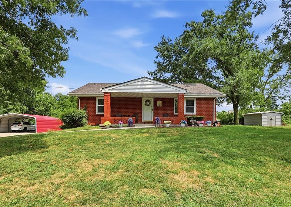 1st image of 9404 NE Cookingham Dr