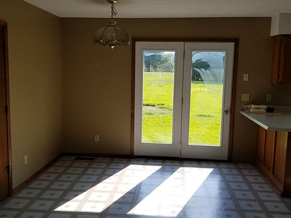 3rd image of 4904 Marion Dr