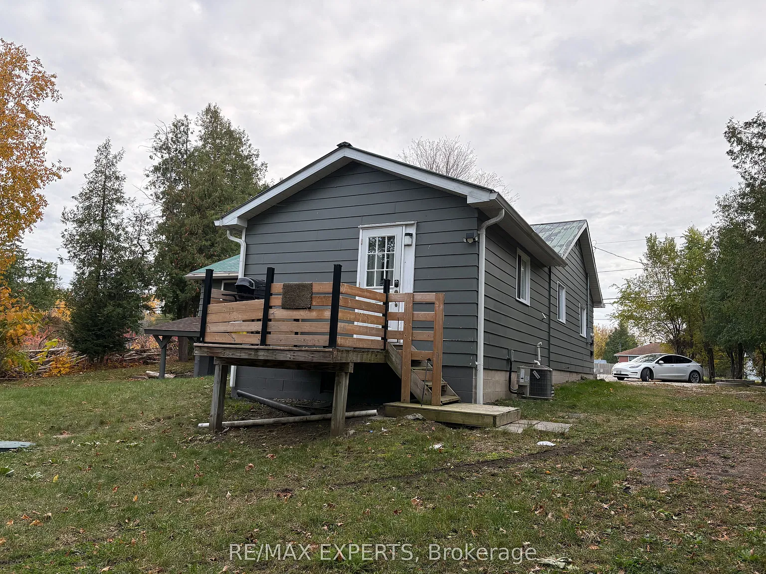 2 bed, $1,950 — Photo 1