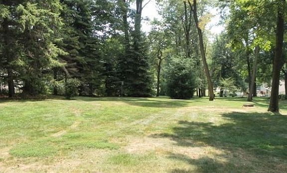 3rd image of 1915 Braden Ln