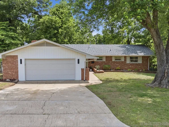 3525 S Urbana Ave, Tulsa, OK 74135