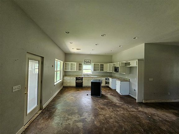 4th image of 26676 Briar Oak Dr