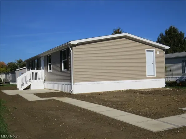 1635 Caddy Ln, Painesville, OH 44077