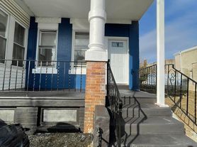 4815 Fairmount Ave, Philadelphia, PA