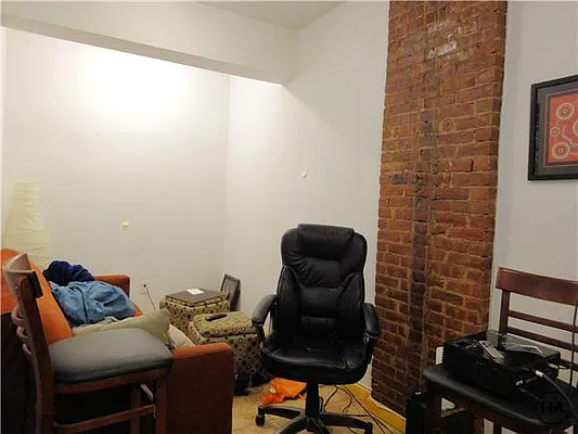 Rented by DSA Realty | media 52