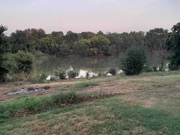 5th image of 771 Honey Ln