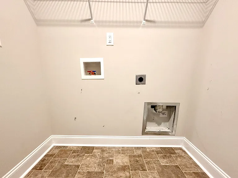 1752 Stackhouse Dr — Photo 19