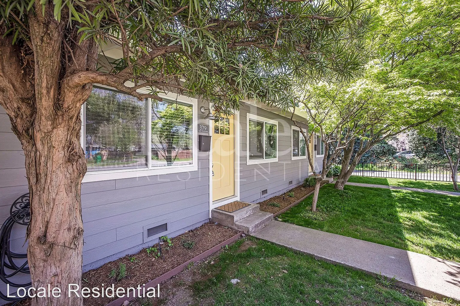 379 E 7th Ave #9855085 photo 1