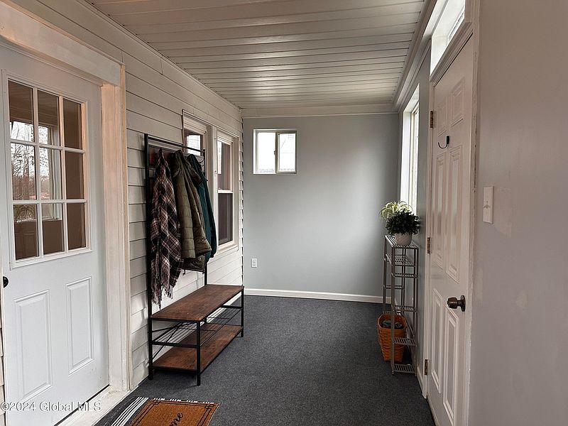 2nd image of 2910 Coniston Road