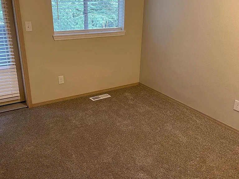 1615 Bellevue Way NE #1 — Photo 12