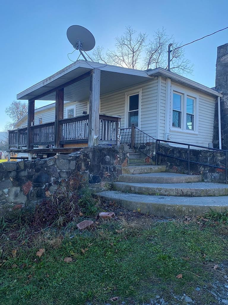 119 Center St, Sayre, PA 18840 Zillow