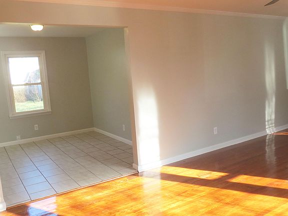 2nd image of 4602 W Lincoln Cir