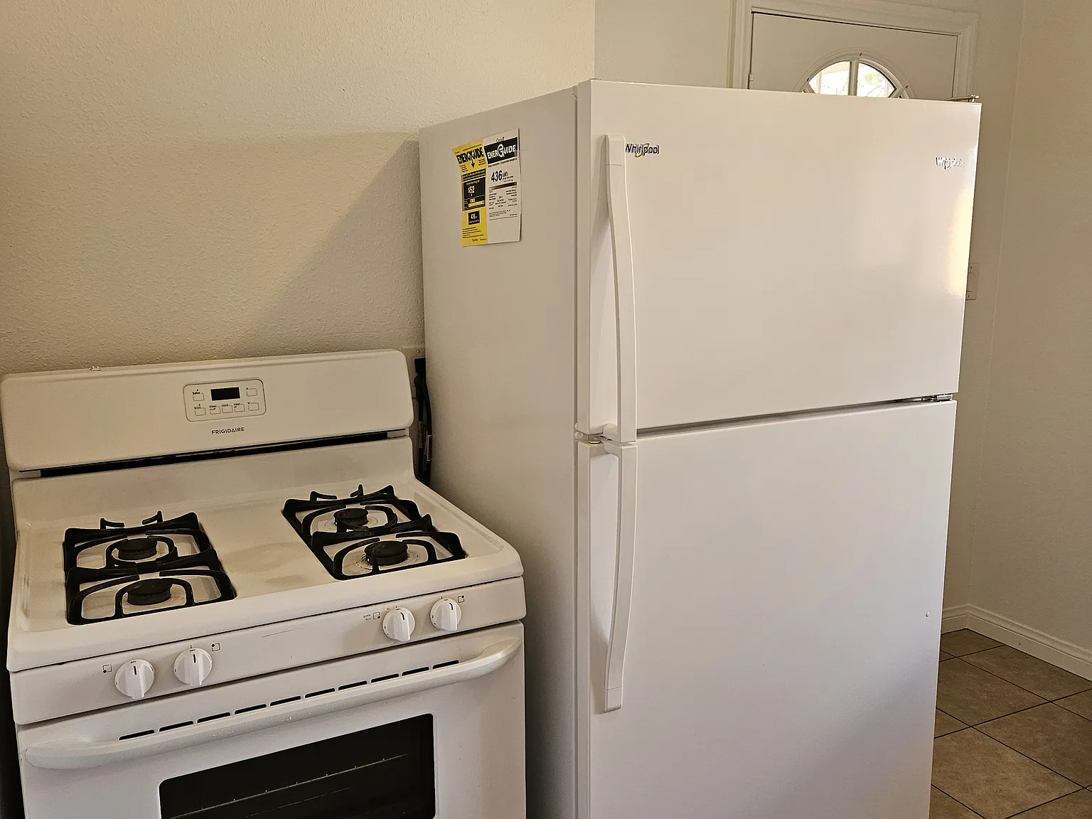 2 bed, 646 sqft, $2,595 — Photo 4