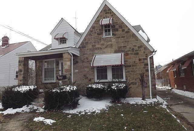 1st image of 4002 W 140th St
