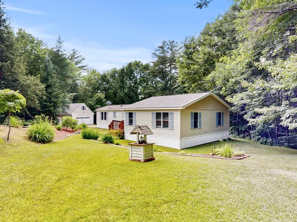 205 College Road, Greene, ME 04236
