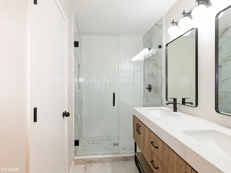 4663 Rolling Hills Dr — Photo 10