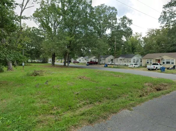 1127 Roosevelt St, Malvern, AR 72104