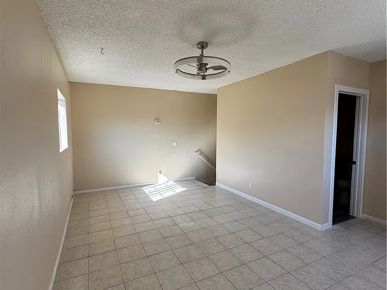 921 Carob Way — Photo 30