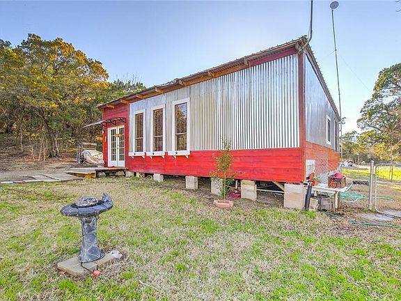 3rd image of 2716 River Country Ln