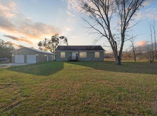 280 S Blackmer Rd, Crystal, MI 48818