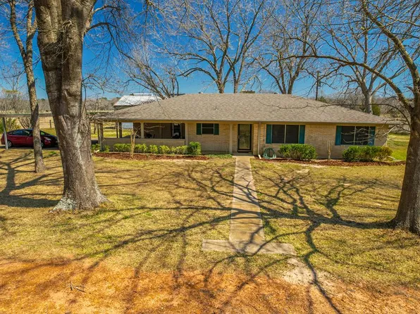 10483 Fm 322, Elkhart, TX 75839