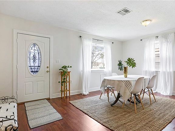 4th image of 3351 Desaix Blvd