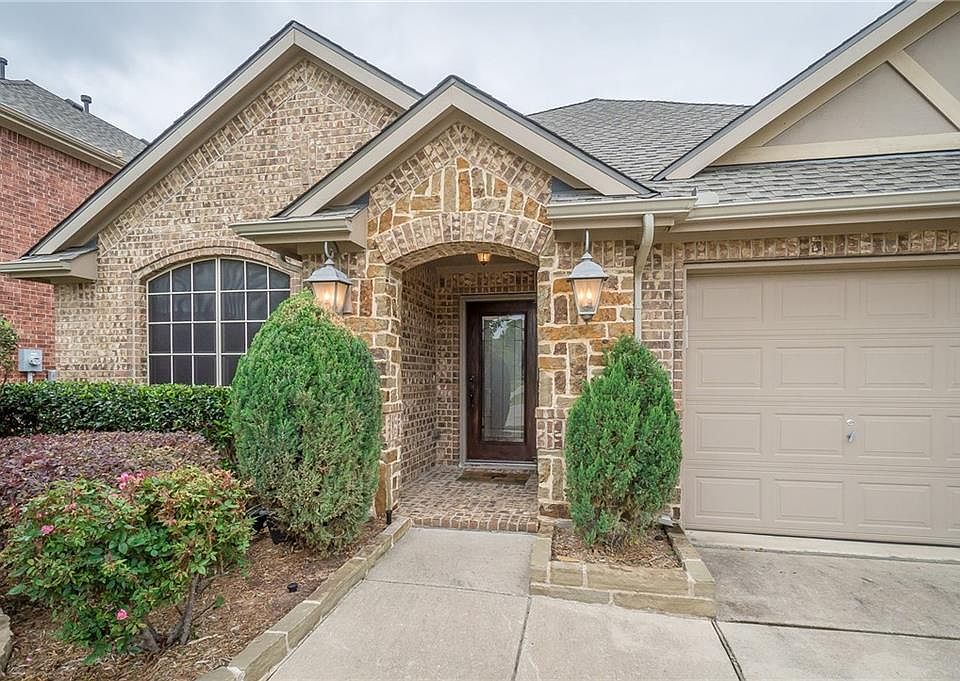 1st image of 1800 Martina Dr