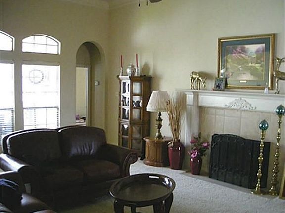 2nd image of 2810 Hollypoint Ct
