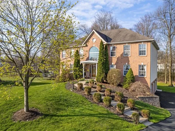 121 Mohawk Dr, Sarver, PA 16055