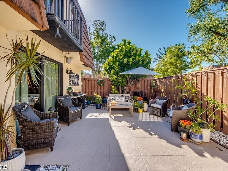 5213 Cedarbend Dr #4 — Photo 3