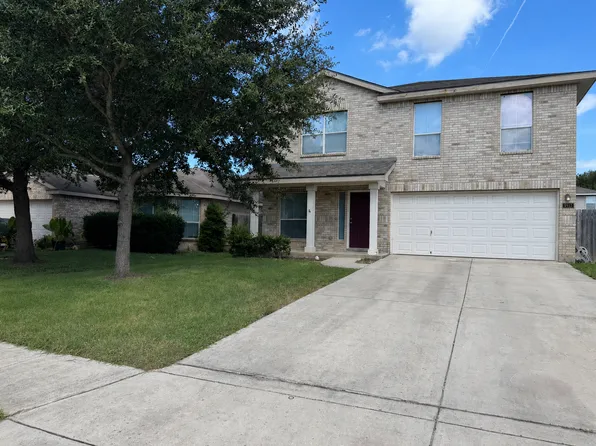 8943 Walnut Spgs, Universal City, TX 78148
