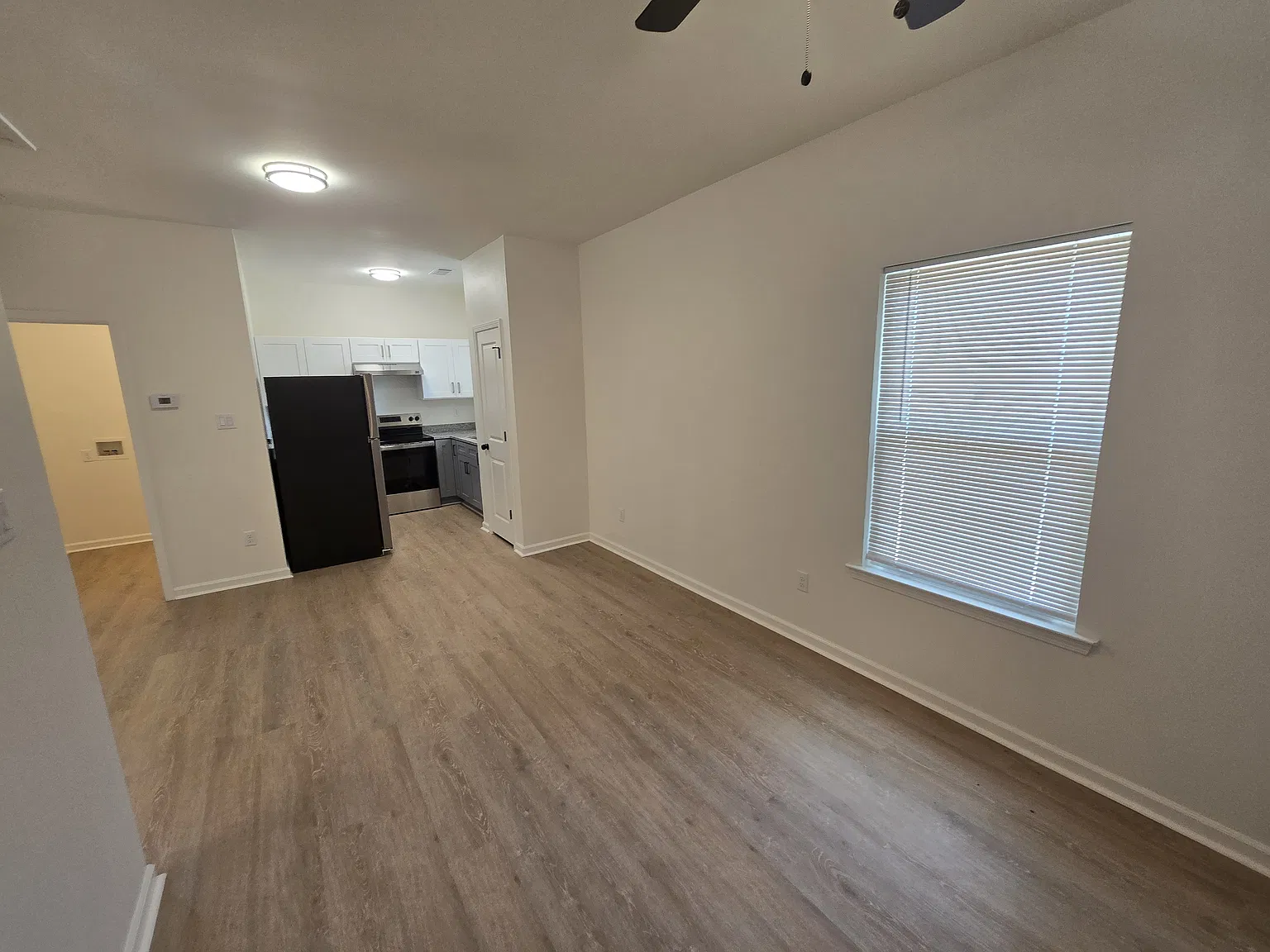 2 bed, 1.0 bath, 675 sqft, $995 — Photo 3
