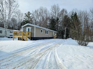 17 Juniper St, Millinocket, ME 04462