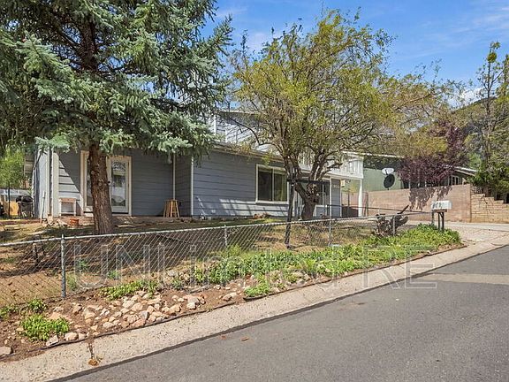 3rd image of 3565 N Manor Rd