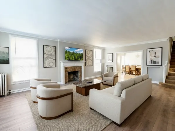 2325 S Overlook Rd #2, Cleveland, OH 44106