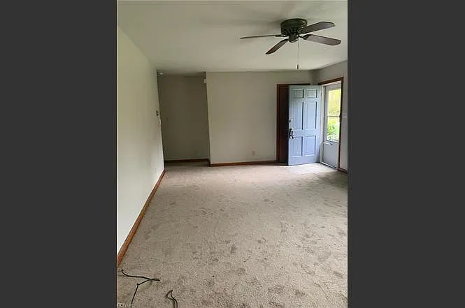 3 bed, 1107 sqft, $1,995 — Photo 4