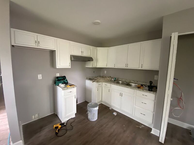 2nd image of 1819 English St
