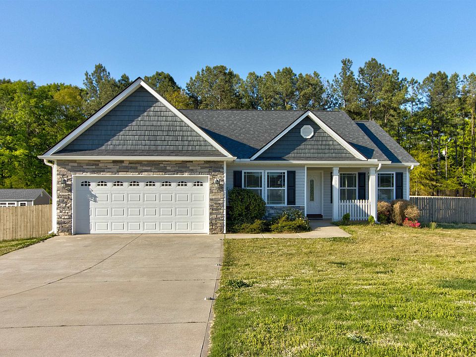 1st image of 129 Fruitridge Trl
