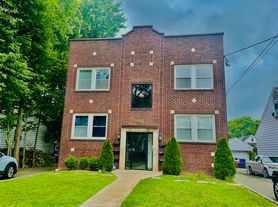 229 Orient Way, Rutherford, NJ