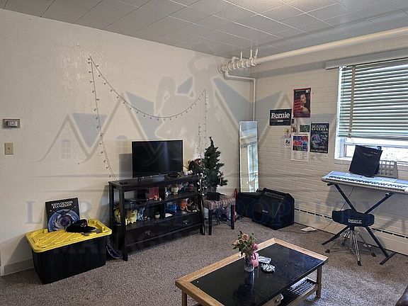 3rd image of 1010 Grand Ave #1
