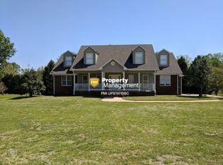 207 Red Fox Ln, Chesnee, SC 29323