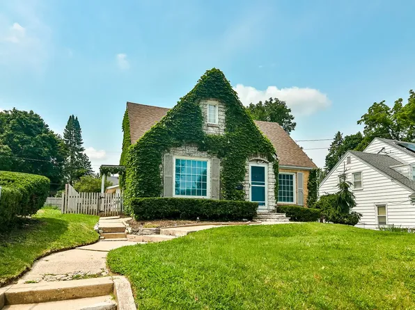 132 James Ave, Rockford, IL 61107
