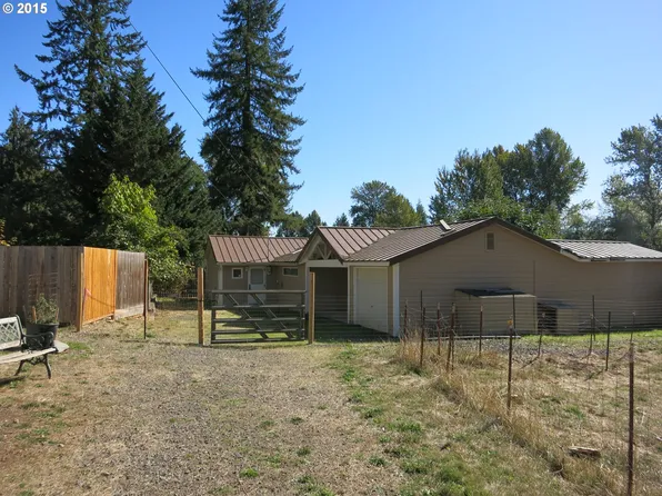 1054 N River Dr #A, Sweet Home, OR 97386