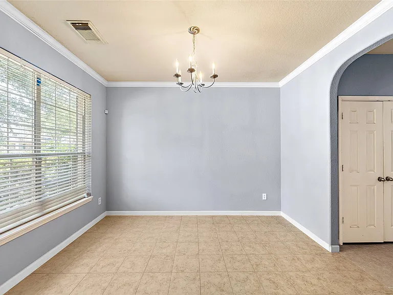 10010 Deer Track Ct — Photo 3
