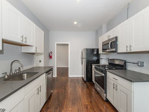 5th image of 69-71 Harrison Ave #2R