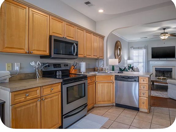 2nd image of 2283 Ridgemont Dr