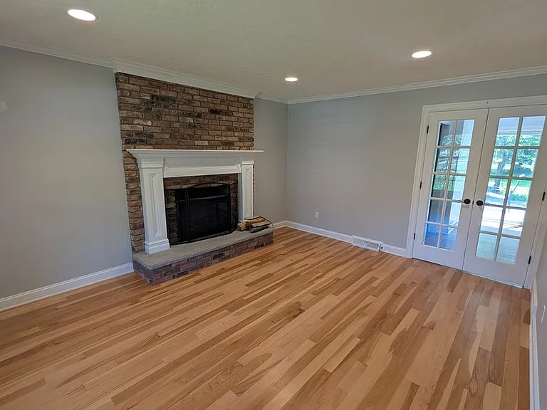 31195 Marvis Dr — Photo 8