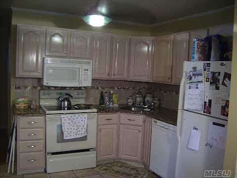 2nd image of 7 Ferney St