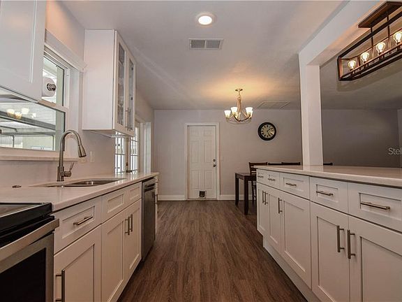 4th image of 13862 Montego Dr