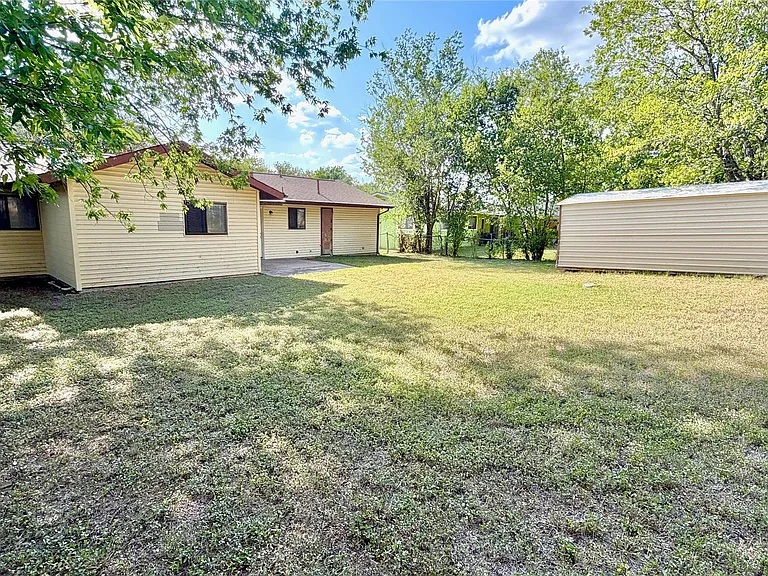 5213 Halmark Dr — Photo 26
